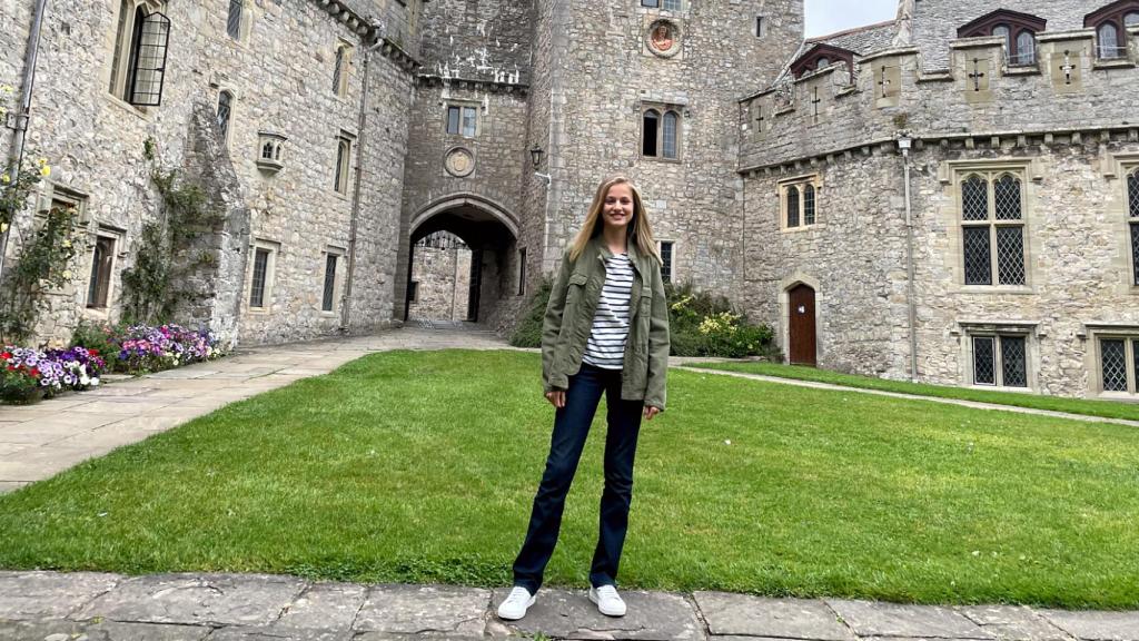 La princesa Leonor en su colegio de Gales.