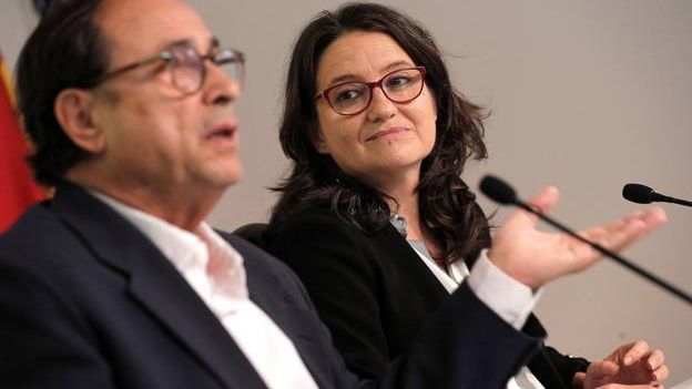 El conseller Vicent Soler y Mónica Oltra, en imagen de archivo.