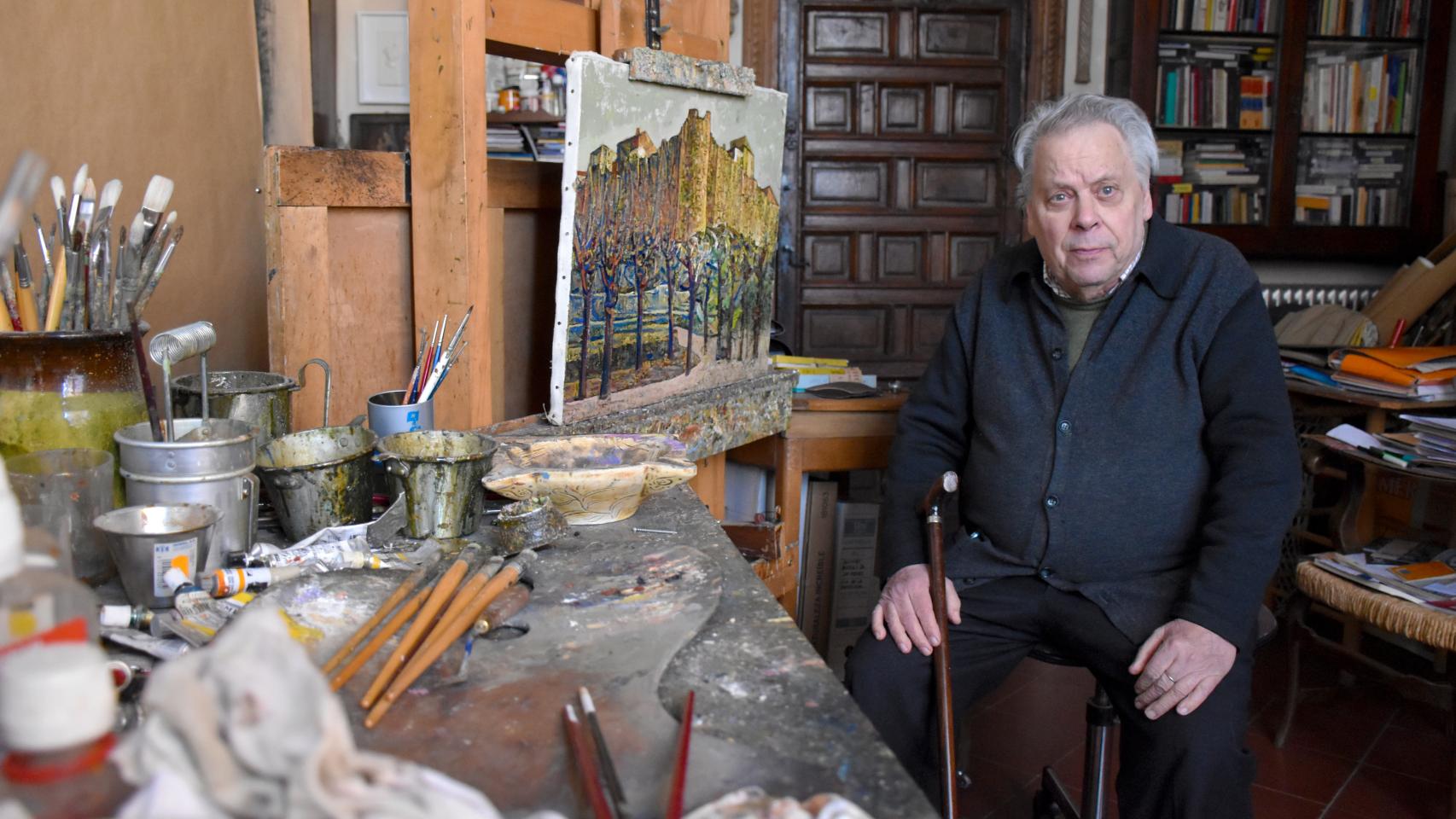 Antonio Pedrero en su estudio