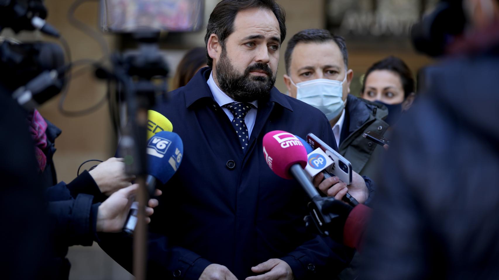 Núñez se fija en Ayuso y Moreno para trazar su modelo para Castilla-La Mancha