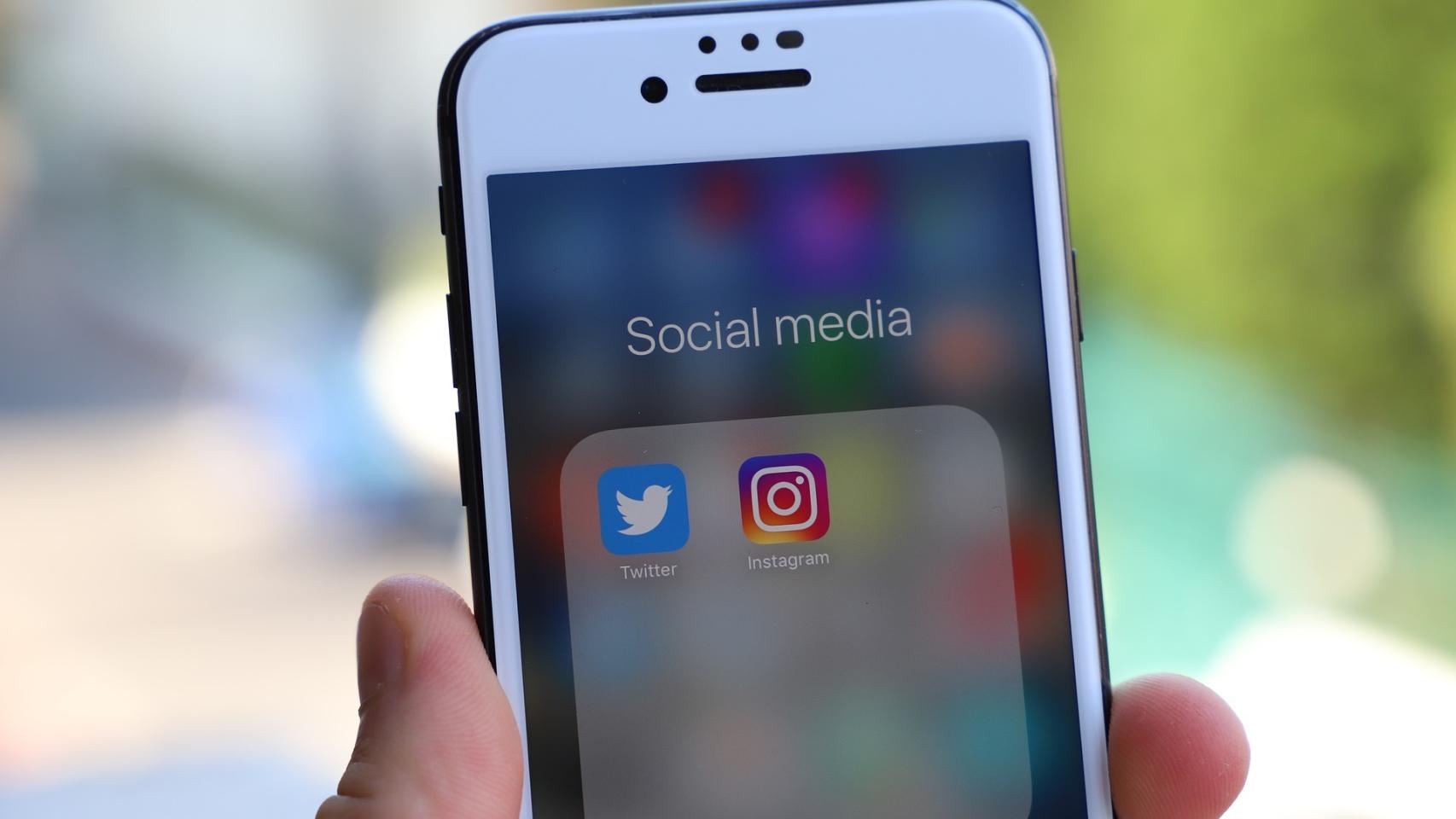 Redes sociales en el teléfono móvil.
