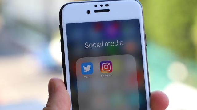 Redes sociales en el teléfono móvil.