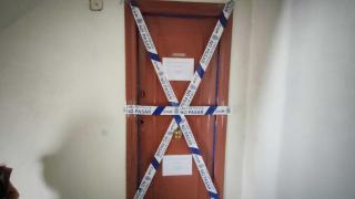 El piso donde fue hallado el cuerpo de Manolo Cobos, en Móstoles (Madrid)