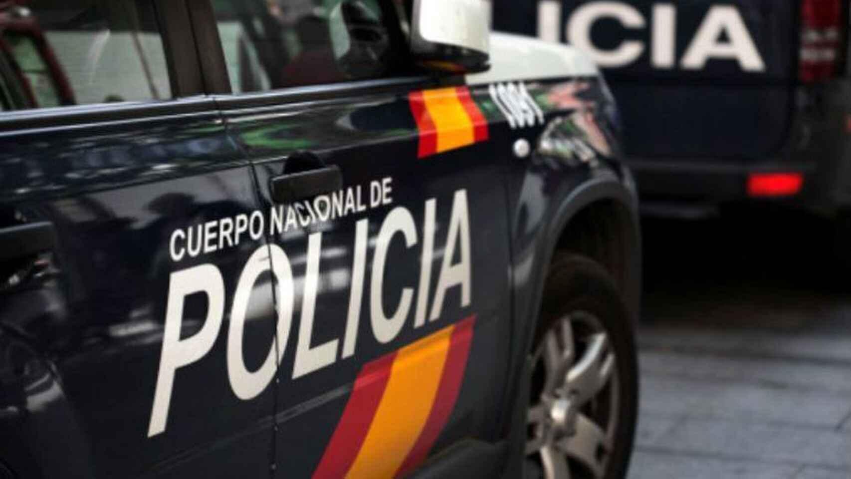 Un coche de la Policía Nacional, en imagen de archivo.