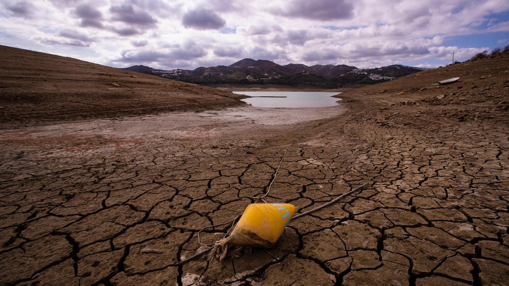 Así está el embalse de La Viñuela, en Málaga, tras el largo periodo con escasez de lluvias