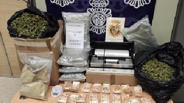 Todo el material intervenido.