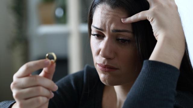 ¿Puedo reclamar los gastos si me dejan justo antes de la boda?