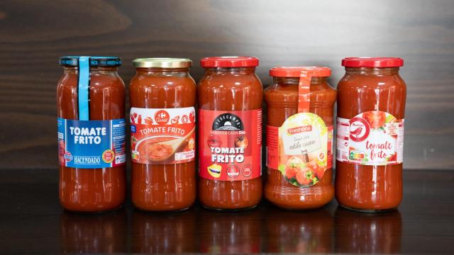 Cinco salsas de tomate frito de supermercados.