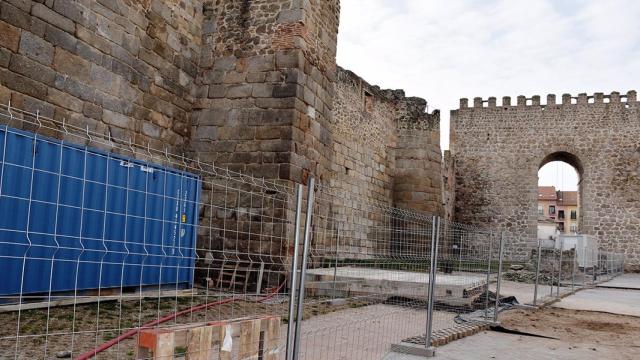 Comienzan las obras para remodelar la muralla del Charcón en Talavera
