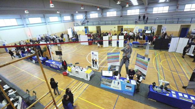 La ‘Feira das Ensinanzas Profesionais e Artísticas’ de Ponteareas vuelve a ser presencial