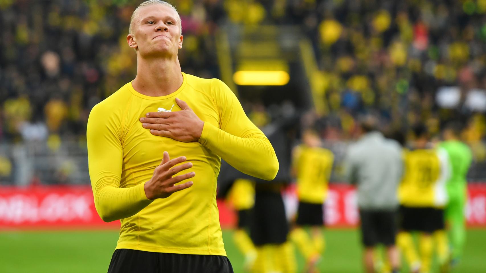 Erling Haaland celebra un gol.