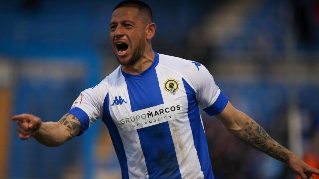 El 'Toro' Acuña embiste de nuevo con el Hércules.