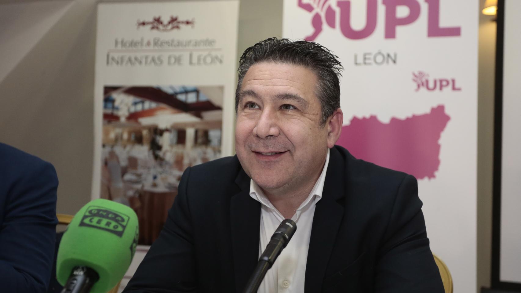 Luis Mariano Santos tras el escrutinio
