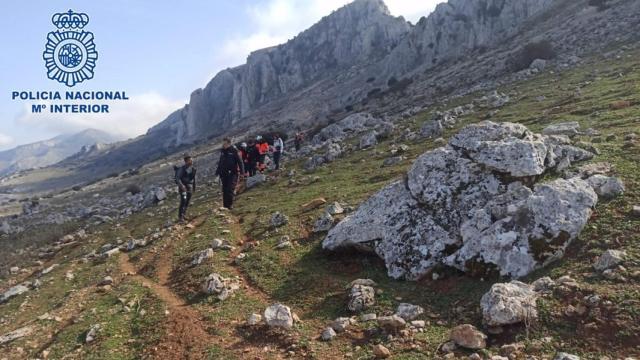 Rescate de un senderista que sufrió un desvanecimiento en un paraje de Antequera.