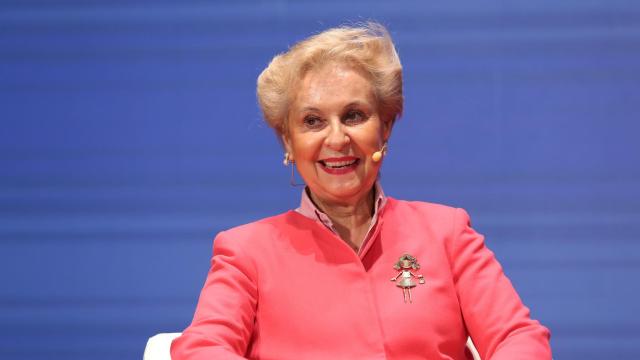 Carmen Quintanilla, presidenta nacional de AFAMMER, en la primera mesa redonda de la segunda jornada del Foro Económico Español 'Castilla-La Mancha: logros y desafíos'.