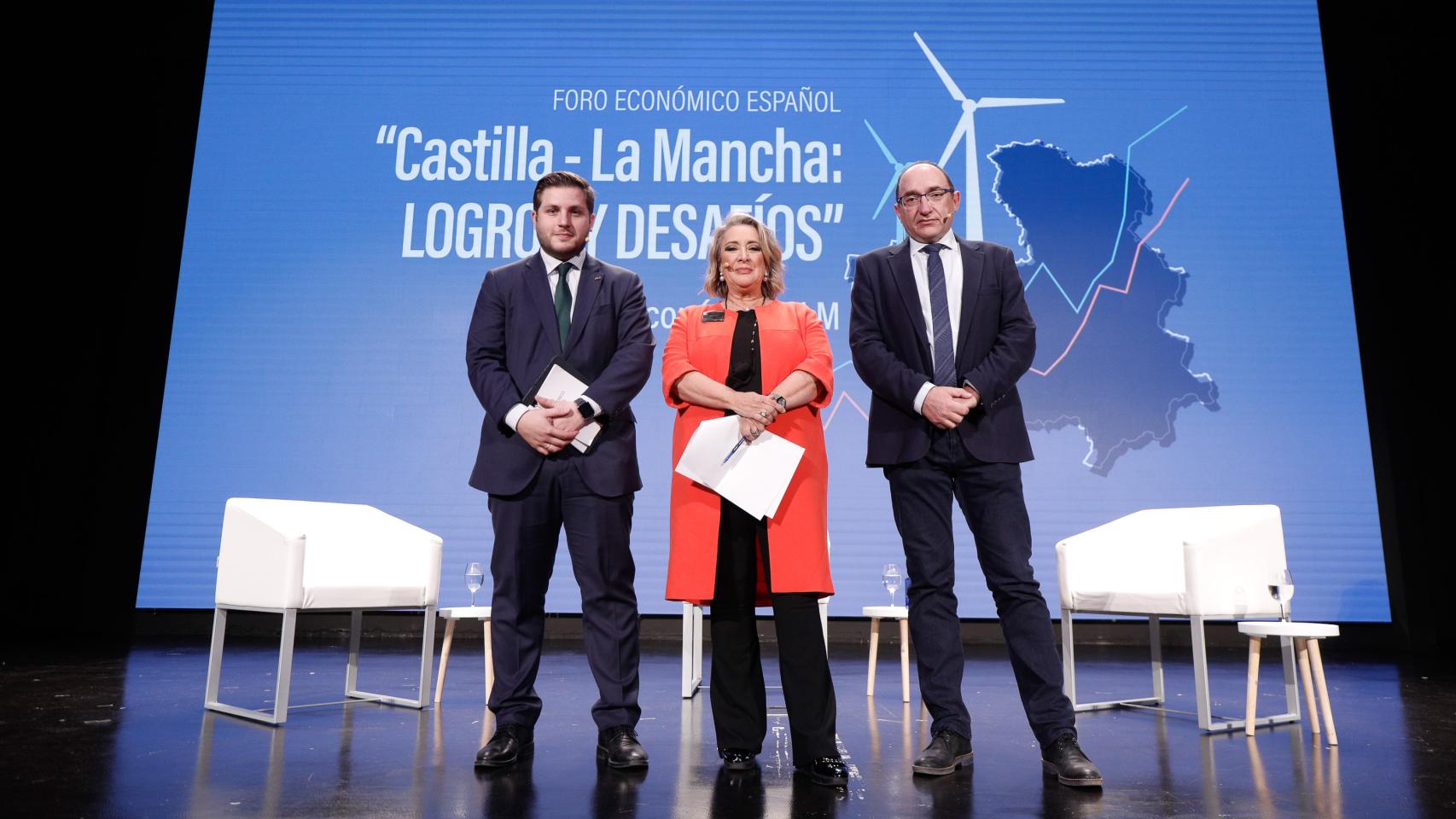 Nacho Hernando, consejero de Fomento de la Junta de Castilla-La Mancha; Esther Esteban, presidenta ejecutiva de El Español-El Digital CLM; y José María Coronado Tordesillas, director académico del Vicerrectorado de Sostenibilidad e Infraestructuras de la Universidad de Castilla-La Mancha.