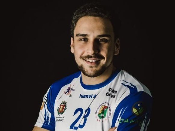 El jugador  de balonmano Javier Zalama./ CD Balonmano Aula