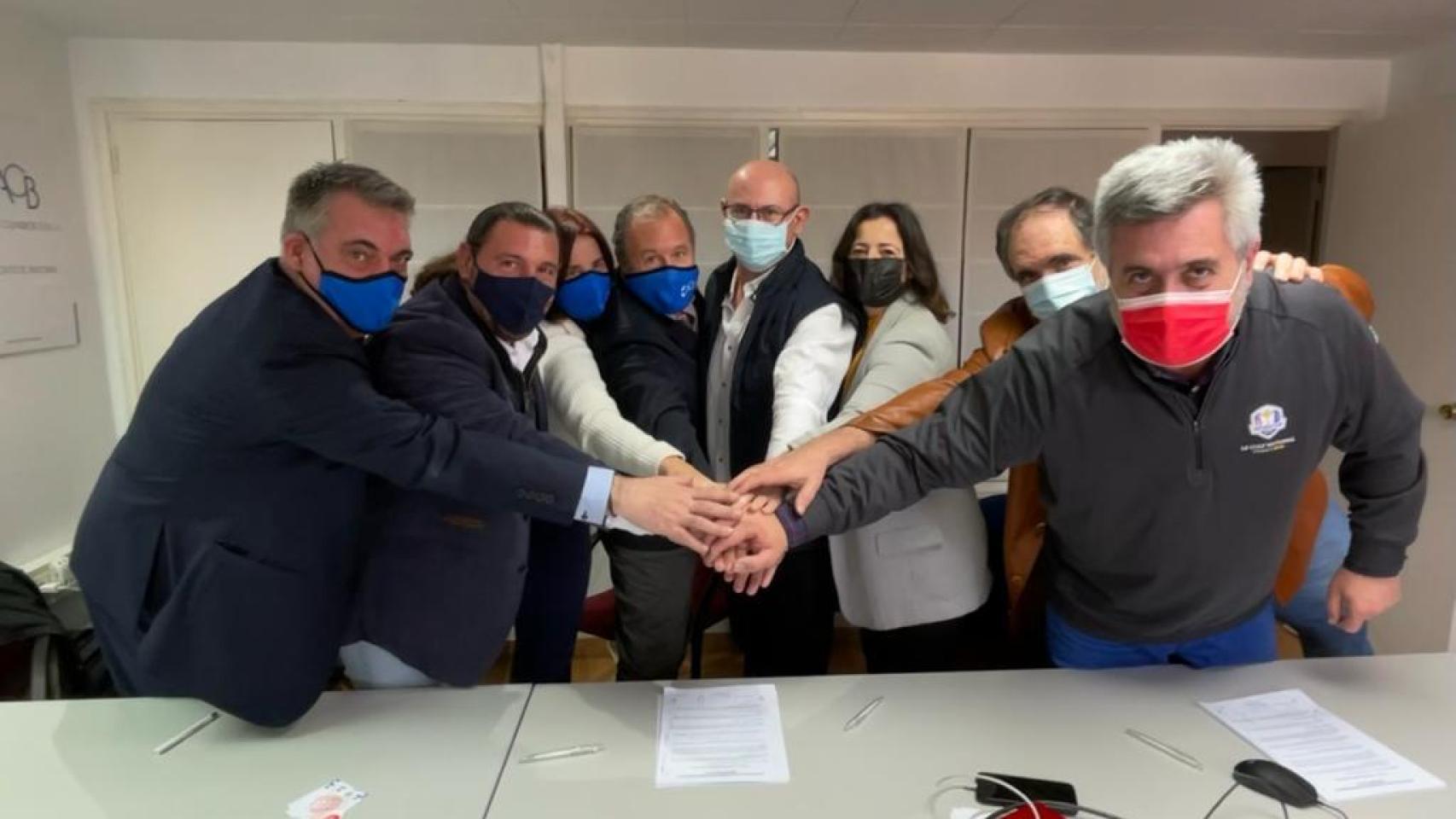 Representantes de los siete sindicatos que conforman la nueva Federación Independiente Bancaria.