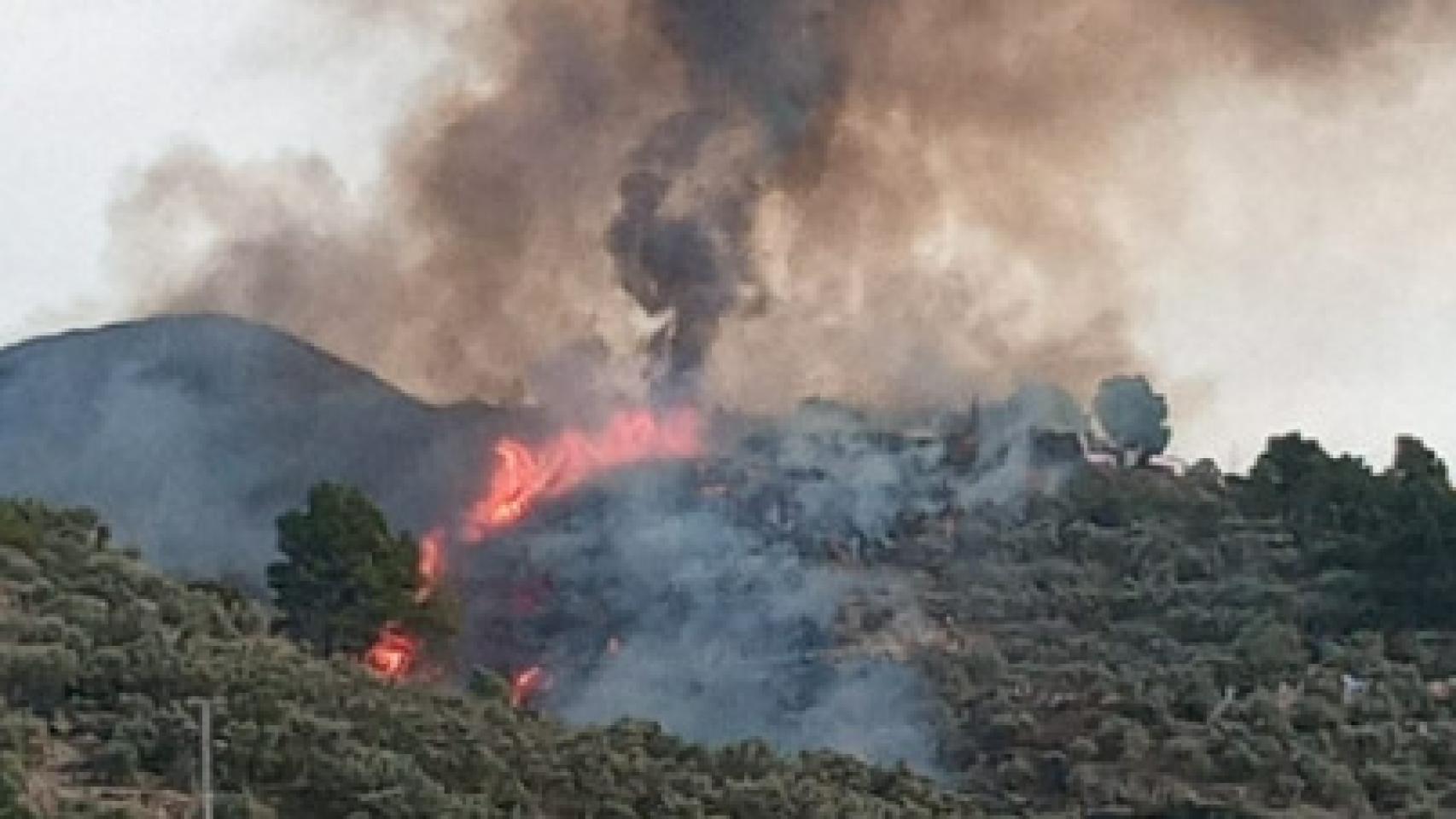 Incendio en Cómpeta.