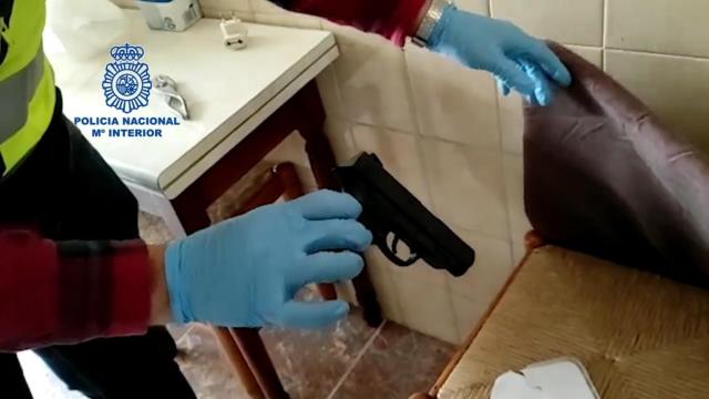 Detenido en Estepona por varios asaltos con un gran cuchillo o armas de fuego a establecimientos