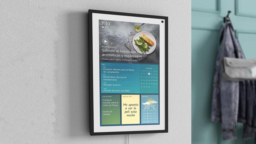 Amazon Echo Show 15 en pared
