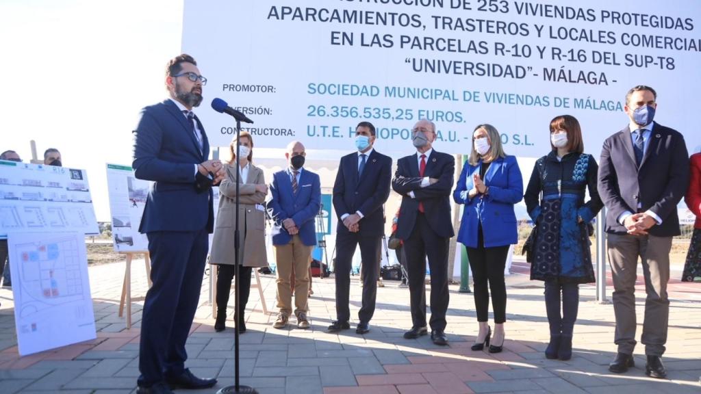 Acto de la primera piedra de las 253 viviendas en alquiler del sector Universidad.