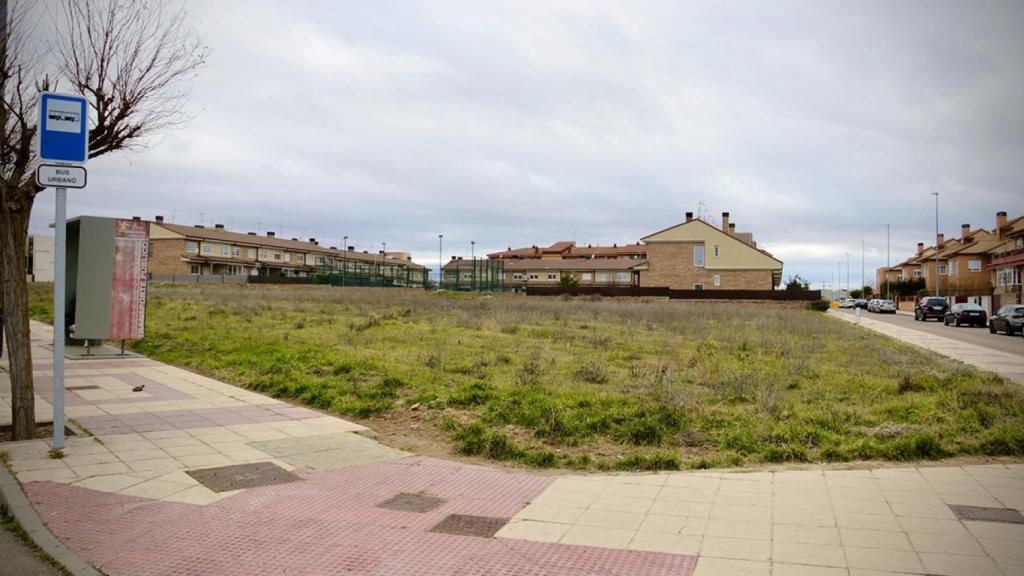 Parcelas municipales para financiar las piscinas