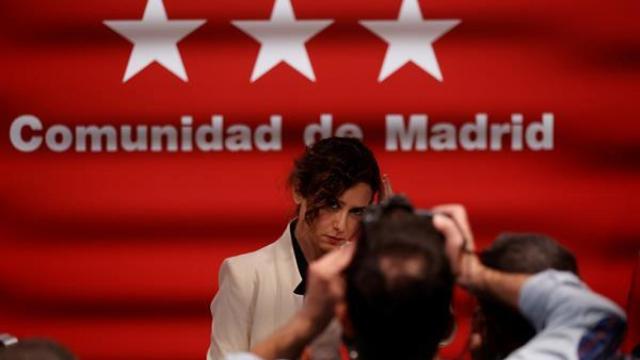 La presidenta de la Comunidad de Madrid, Isabel Díaz Ayuso durante la rueda de prensa ofrecida en la Real Casa de Correos de Madrid este jueves.