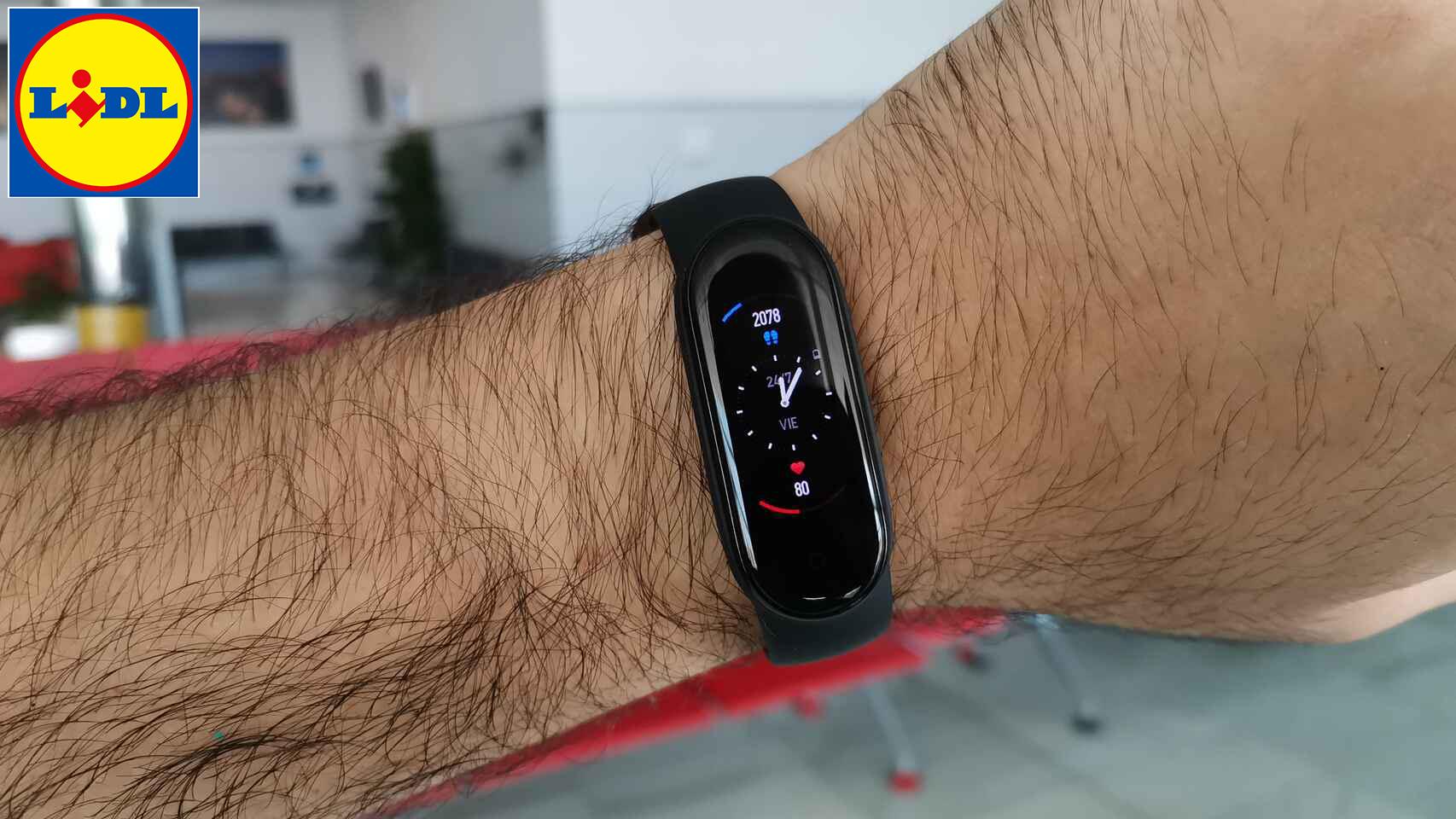Xiaomi Band 5.