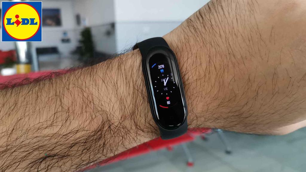 Xiaomi Band 5.