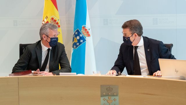 Alfonso Rueda y Alberto Núñez Feijóo en el Consello da Xunta.