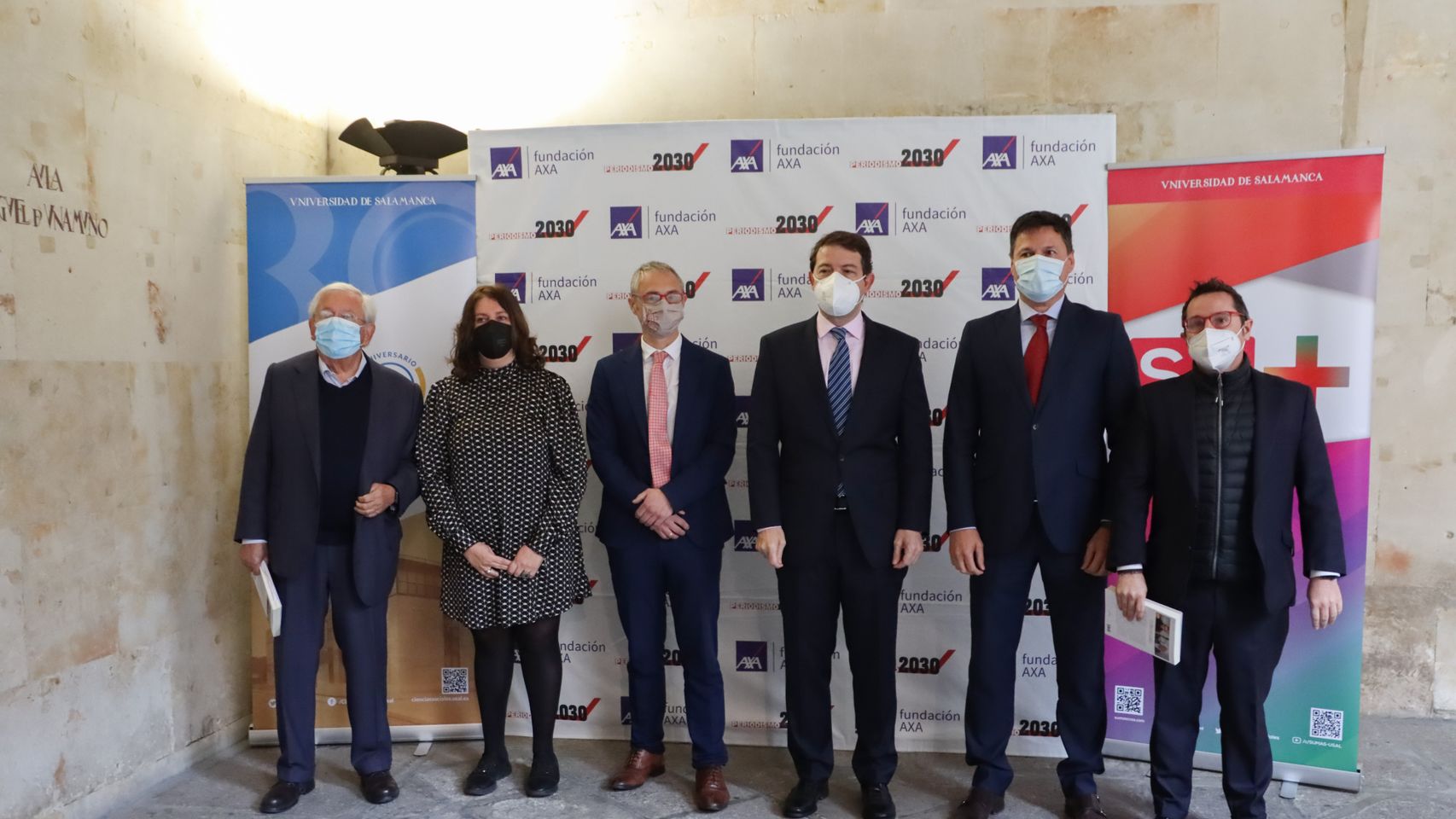 Foto de grupo en el photocall de Periodismo 2030