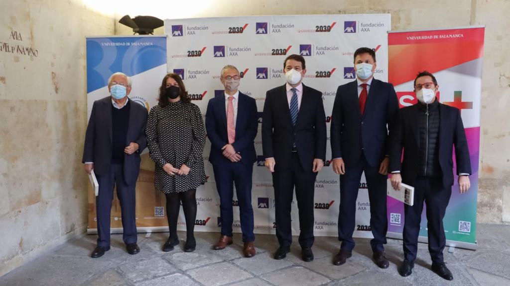 Foto de grupo en el photocall de Periodismo 2030
