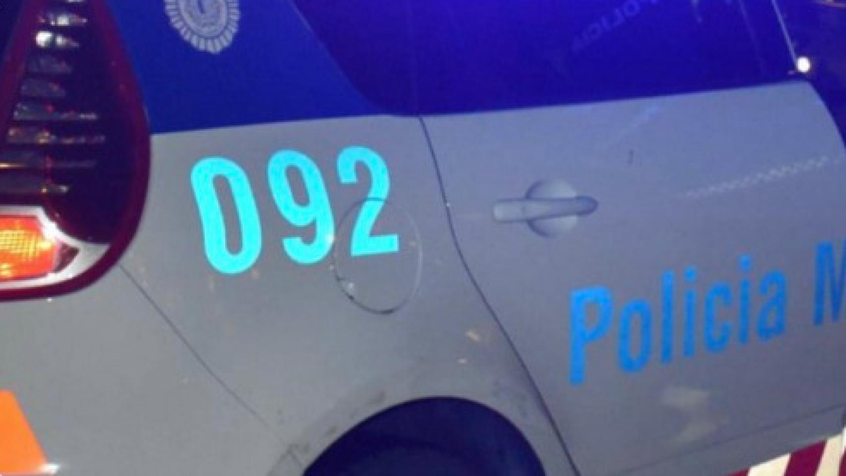Cazado por las cámaras tras entrar a un hotel a ritmo de pedrada en Valladolid