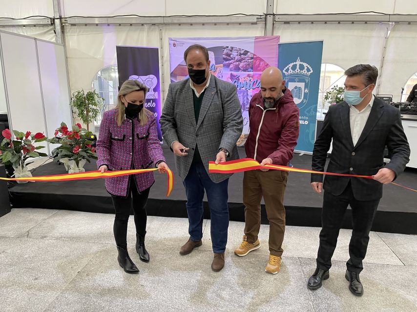 Corte cinta en la Feria Gastronómica de Guijuelo