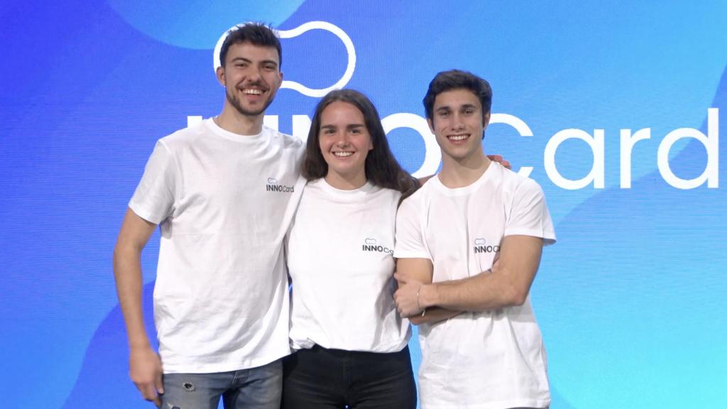 Mencía (20 años), Stefano (21 años) y Hugo (20 años) son los jóvenes emprendedores que hay detrás del proyecto disruptor de INNO Card.