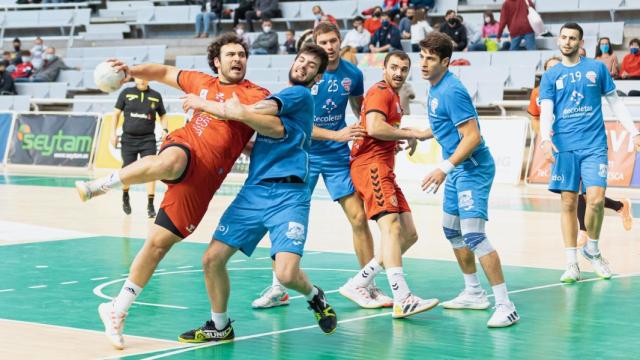 El Atlético Valladolid sumó una nueva derrota en tierras oscenses