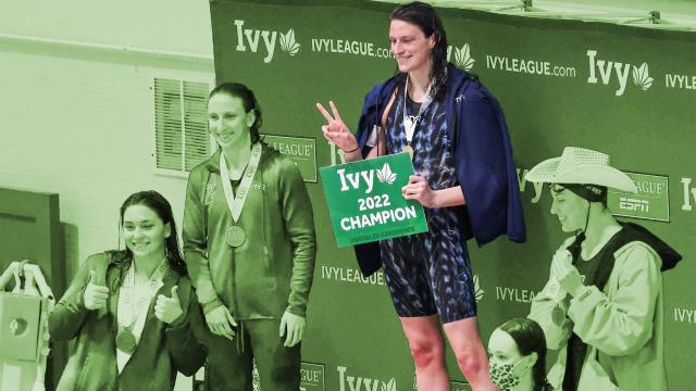 Lia Thomas durante la Ivy League Swimming and Diving Championships en la Universidad de Harvard