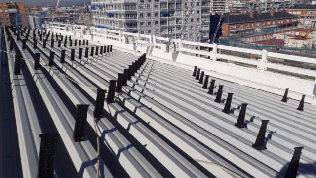 La chapa de la cubierta del nuevo Santiago Bernabéu en el mes de febrero.