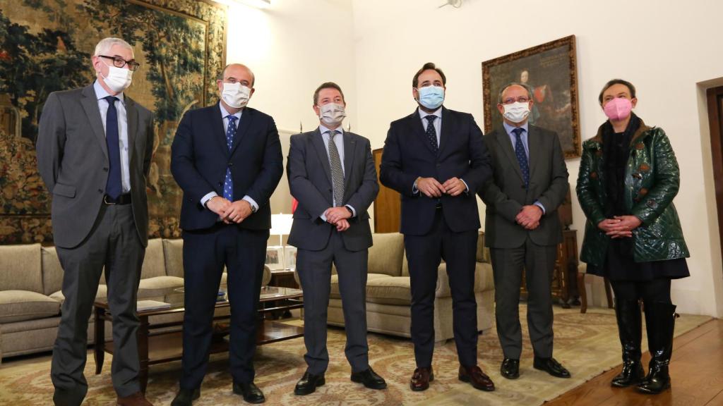 Imagen del encuentro entre el PP y el Gobierno de Page.