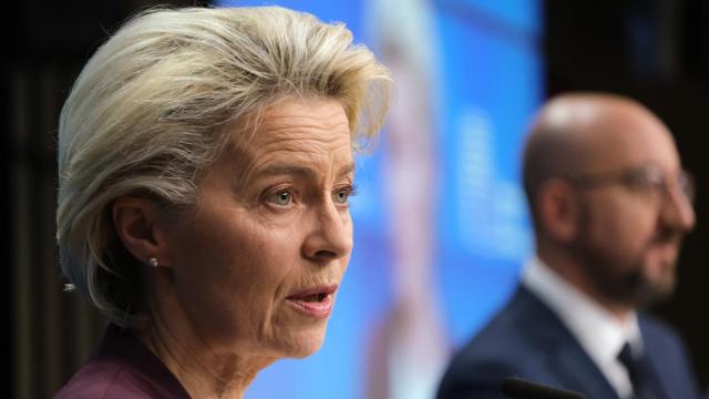 Ursula von der Leyen y Charles Michel, durante una rueda de prensa