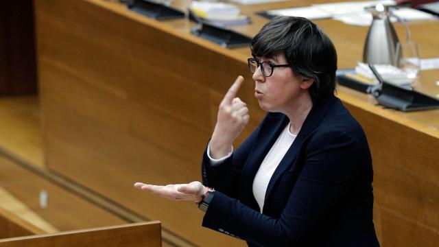 Pilar Lima, líder de Unidas Podemos, en las Cortes valencianas.