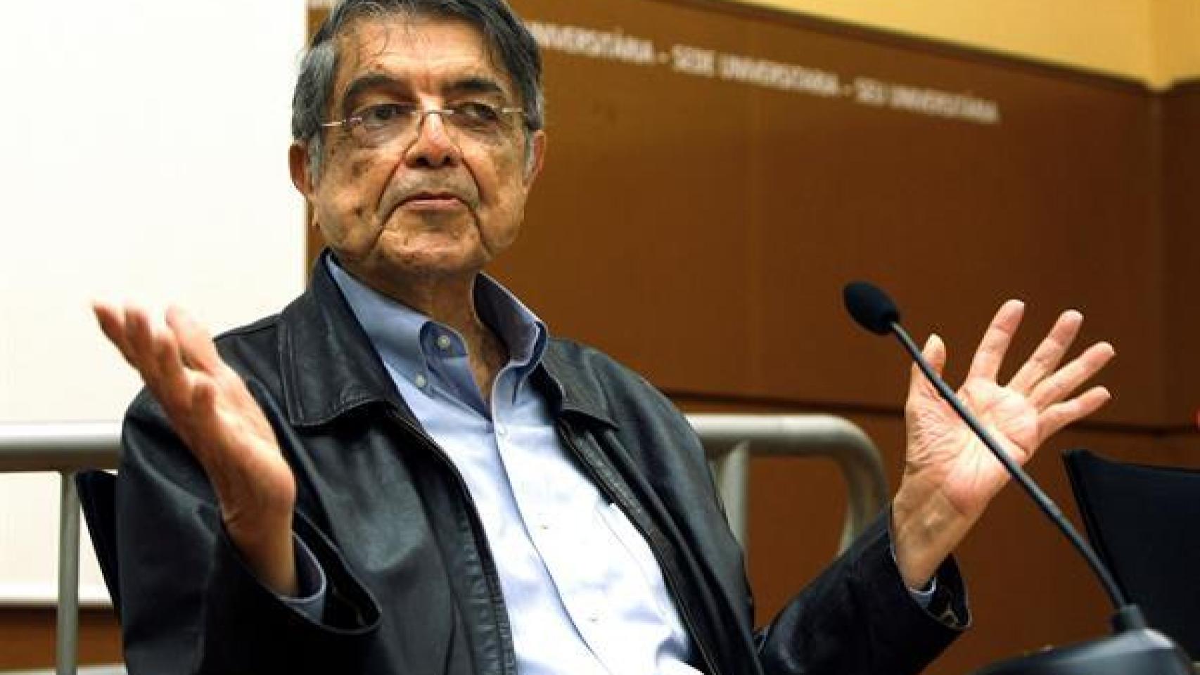 El escritor Sergio Ramírez durante la rueda de prensa.