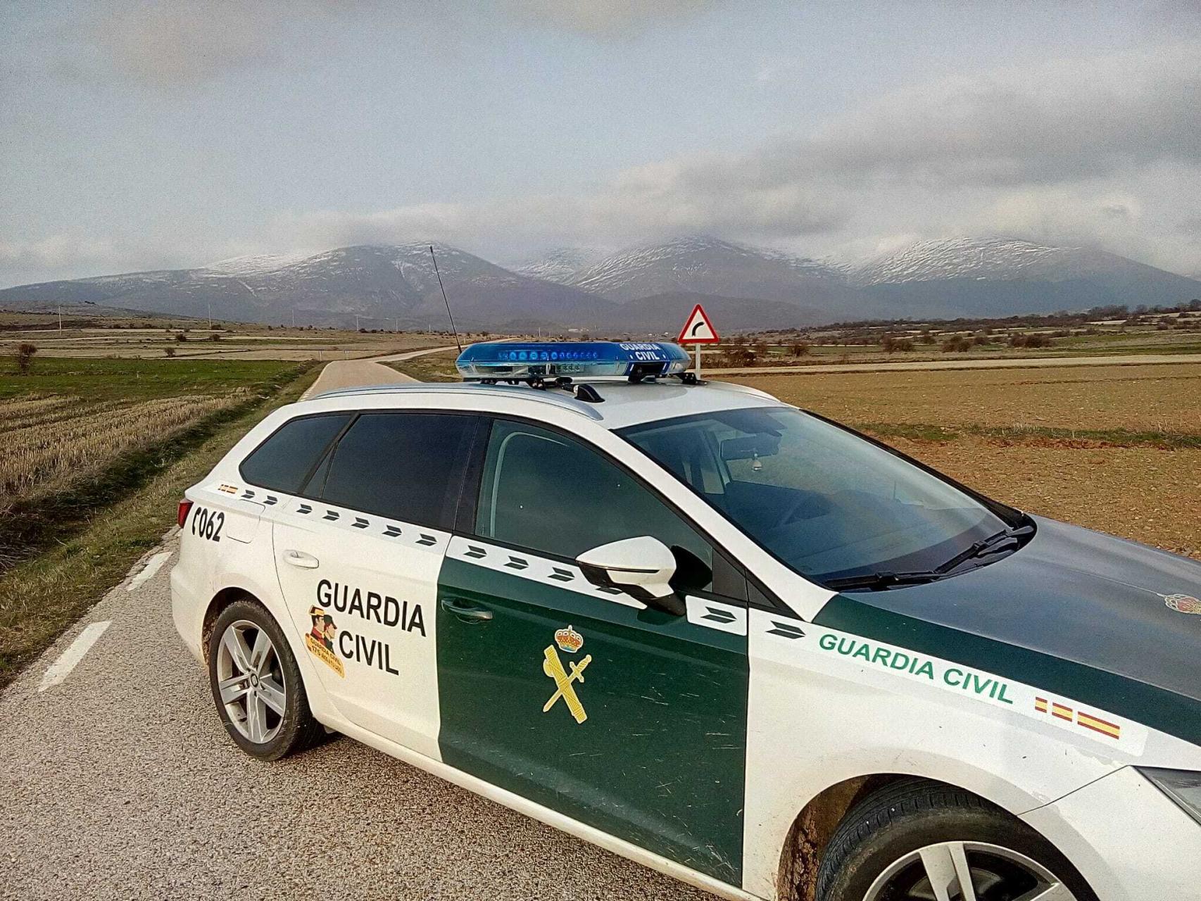 Un vehículo de la Guardia Civil