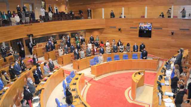 Minuto de silencio en memoria de las víctimas del Villa de Pitanxo.