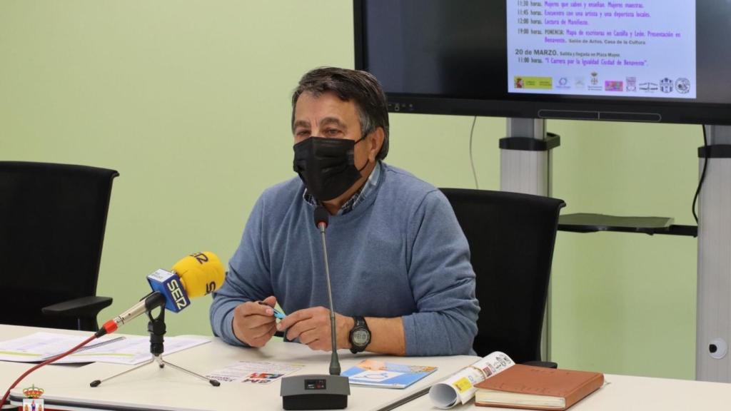 El concejal de Educación, Bienestar Social e Igualdad, Antonio Vega