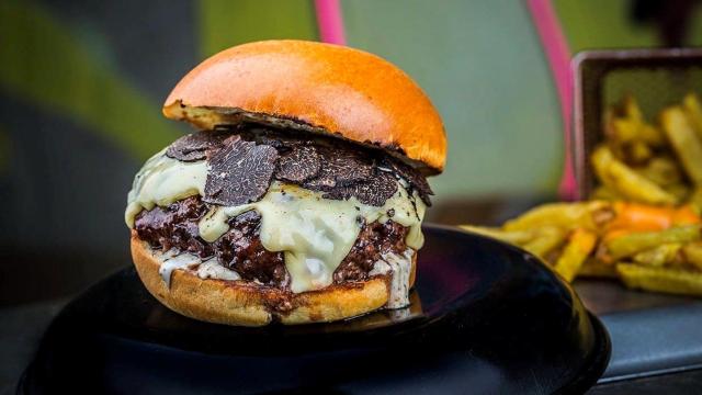 La hamburguesa trufada de Juancho's BBQ