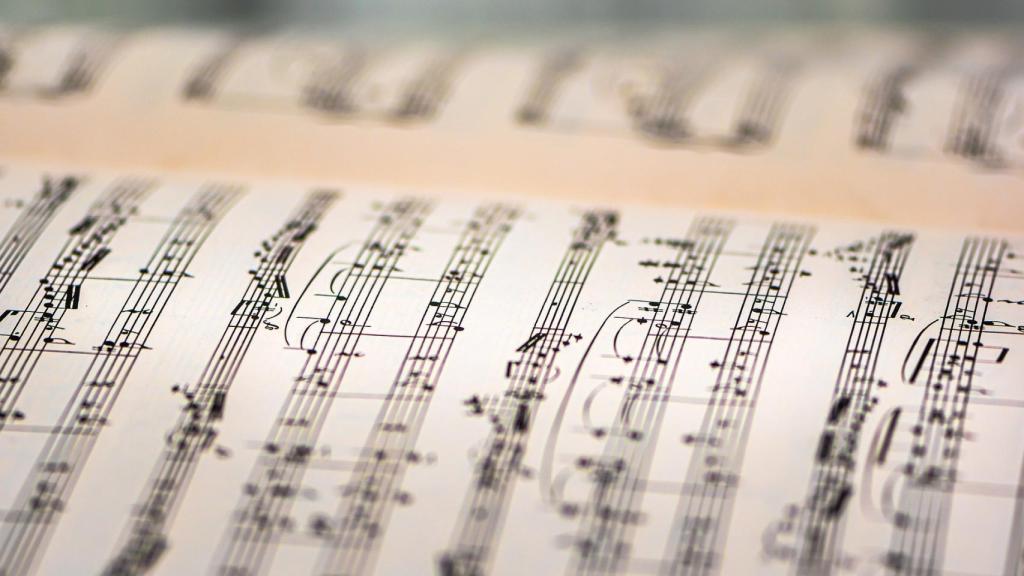 Las canciones en inglés que tienen palabras o frases en español