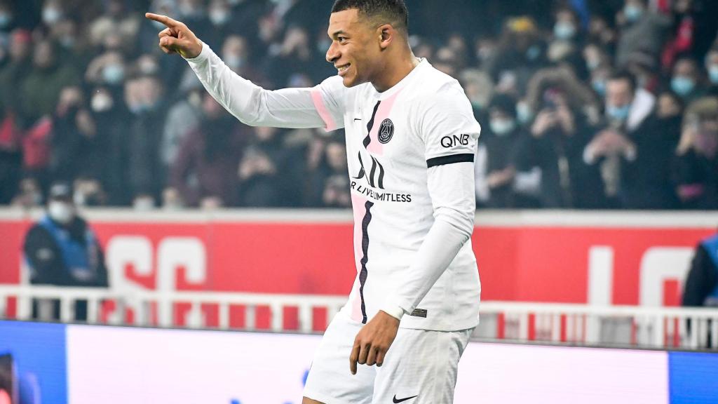 Mbappé celebrando un gol con el PSG