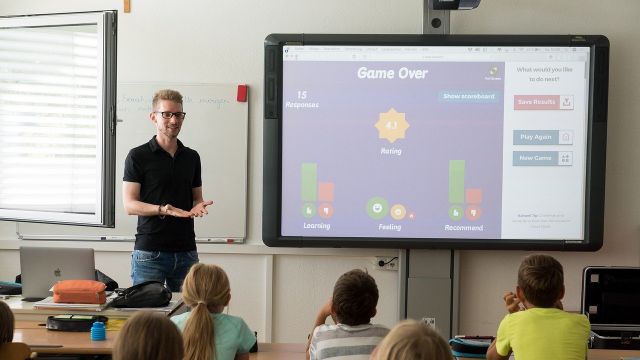 Una clase de inglés en las aulas